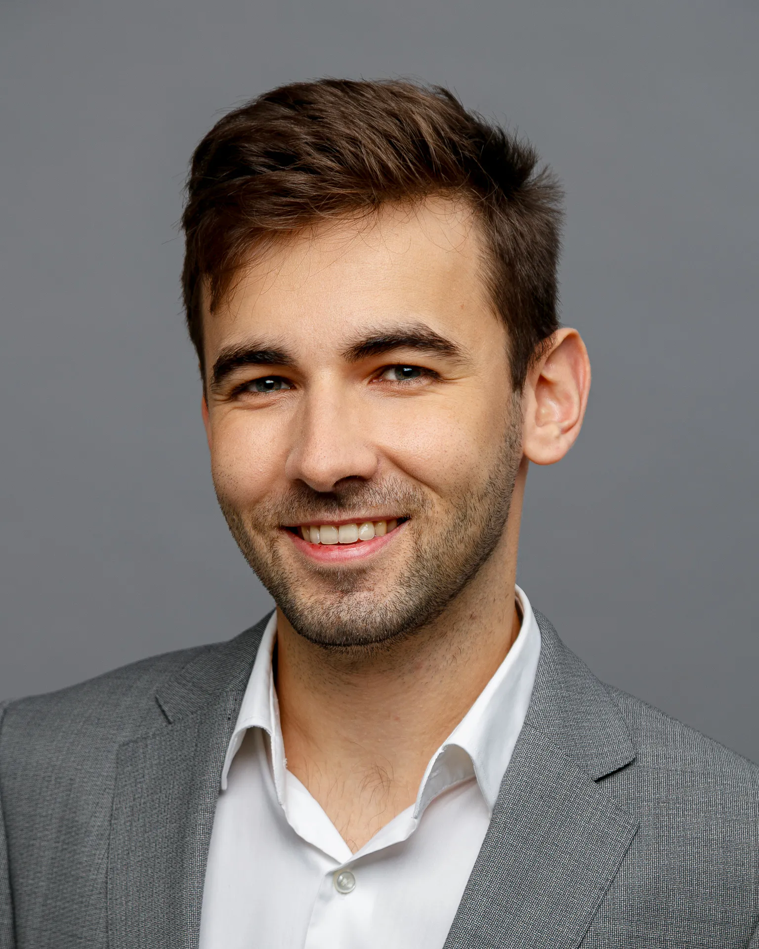 Elias Touchais, audioprothésiste diplômé d'État et co-fondateur de Zephyr Audition